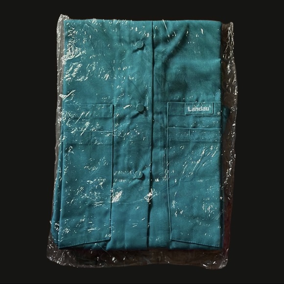 Landau 8232 Women's Snap Front Top - Picture 4 of 8